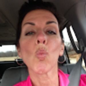 Meet your Posher, Valerie